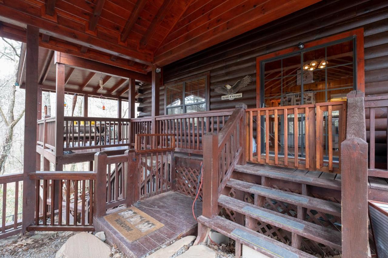 Вилла Three Dog Night - Pet-Friendly Cabin With Hot Tub Блу-Ридж Экстерьер фото